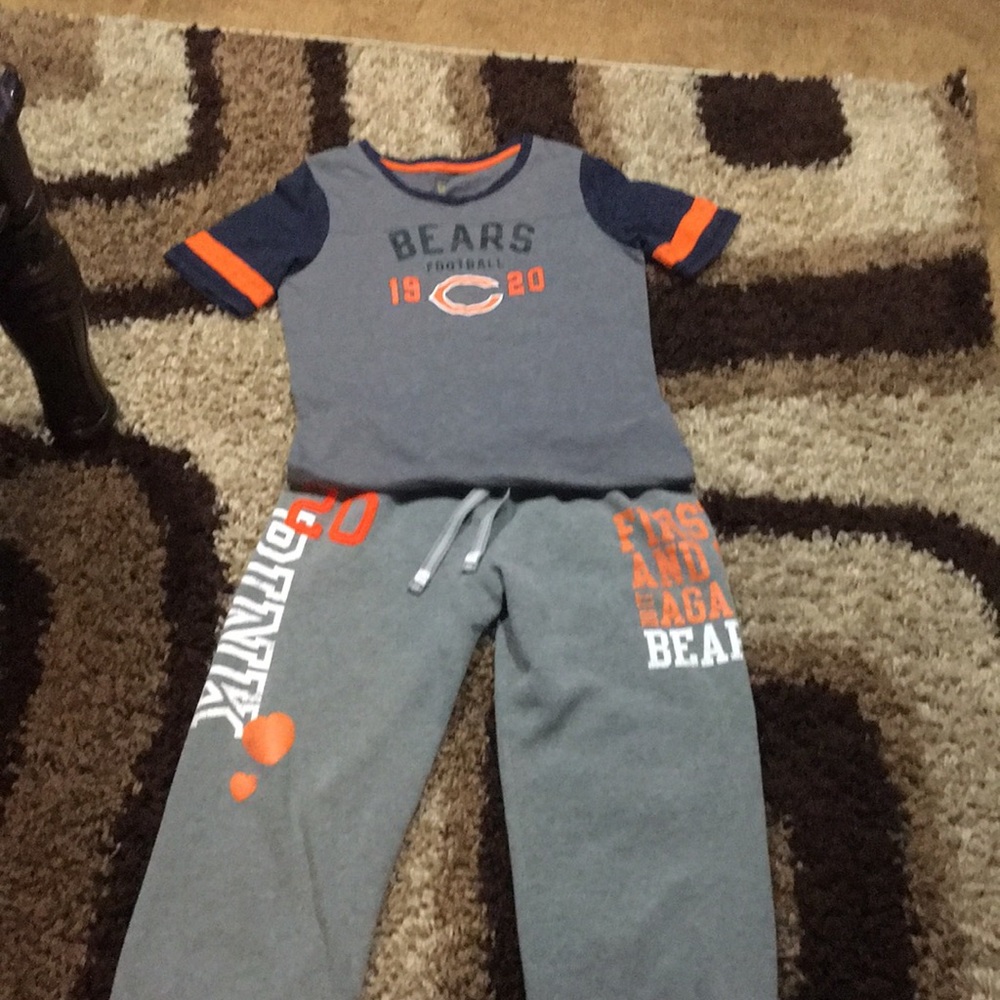 Pink Victoria’s Secret capris and NFL top